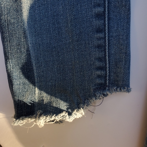 Blue jeans - Picture 2 of 3